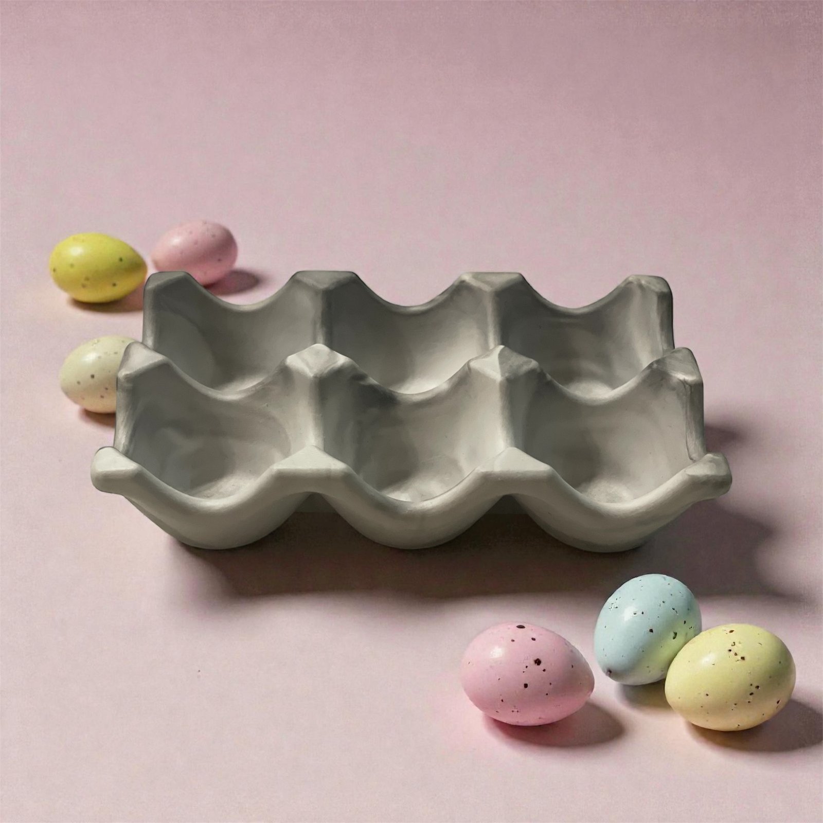 Kiaušinių laikiklis 1 Kiaušinių laikiklis – 6 tinklelių kiaušinių padėklas ir laikymo indas - Image 1